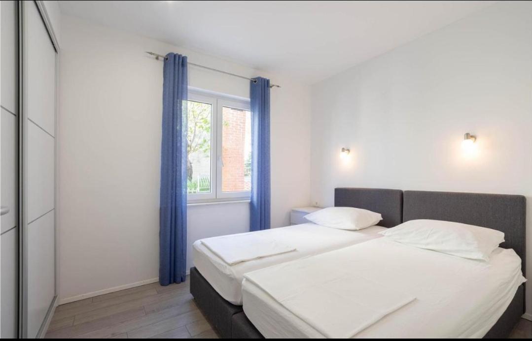 Apartment Nina โปดสตรานา ภายนอก รูปภาพ