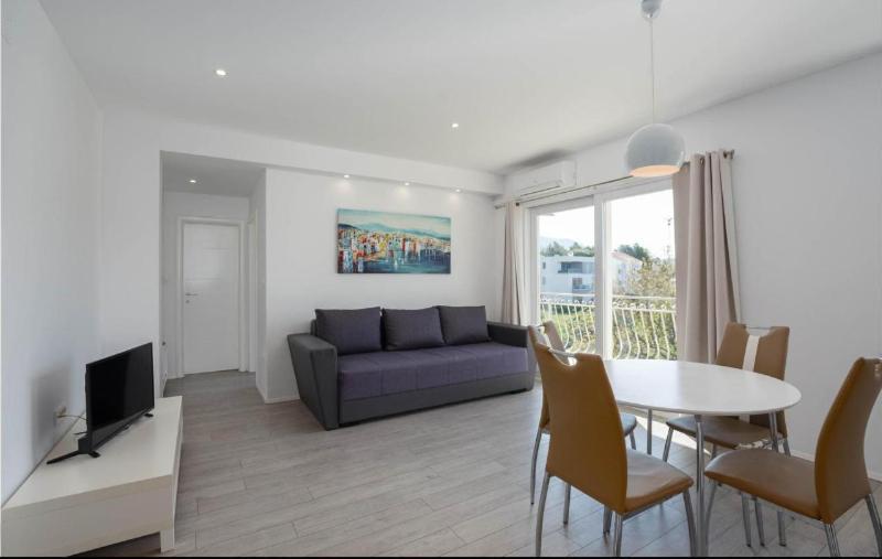 Apartment Nina โปดสตรานา ภายนอก รูปภาพ