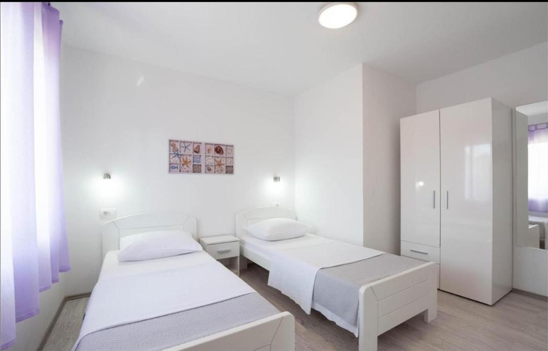 Apartment Nina โปดสตรานา ภายนอก รูปภาพ