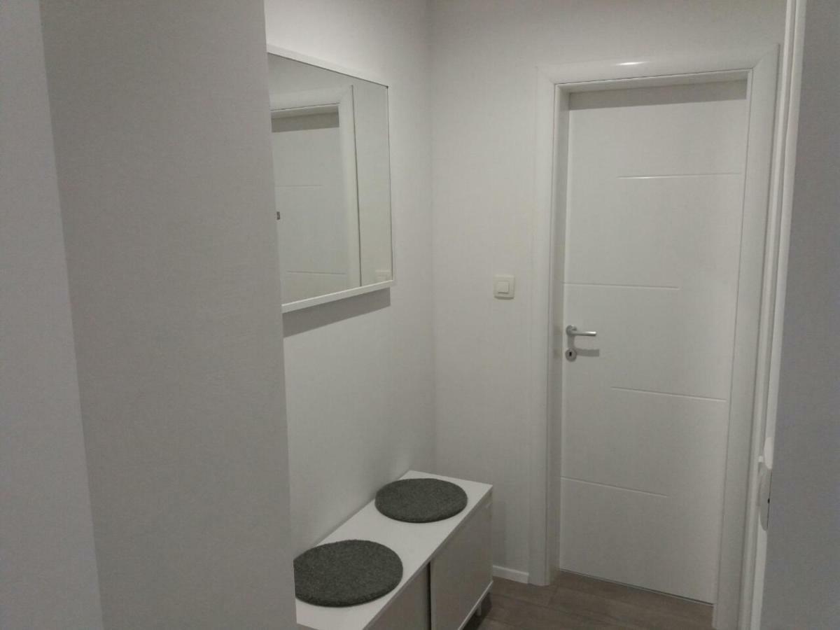 Apartment Nina โปดสตรานา ภายนอก รูปภาพ