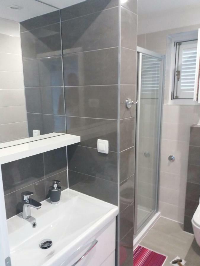 Apartment Nina โปดสตรานา ภายนอก รูปภาพ